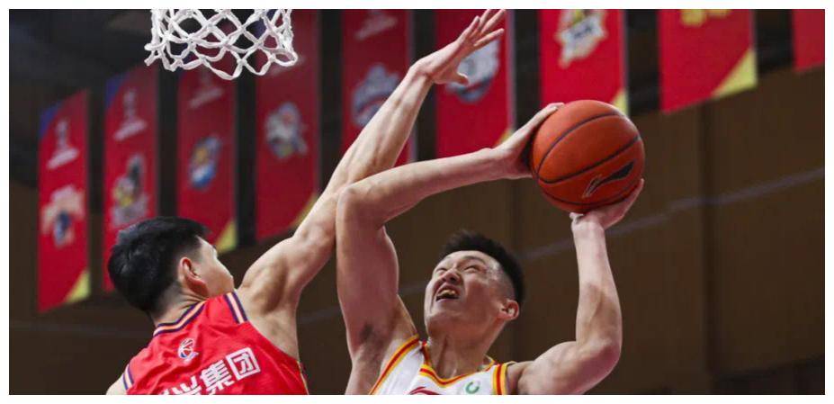 半岛体育app-蒂姆巅峰对决，Doinb与40激战阿森纳分钟，出色防守胜负难料！-半岛体育app